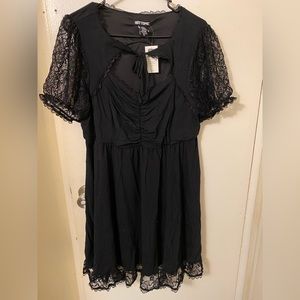 Hot Topic Black Lace Keyhole Dress - XL